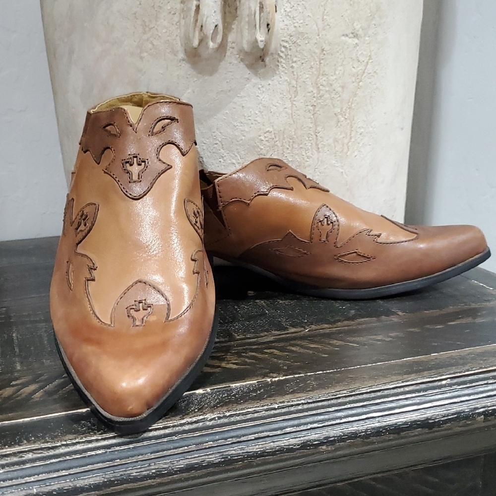 Dingo Tan Leather Western Boots
